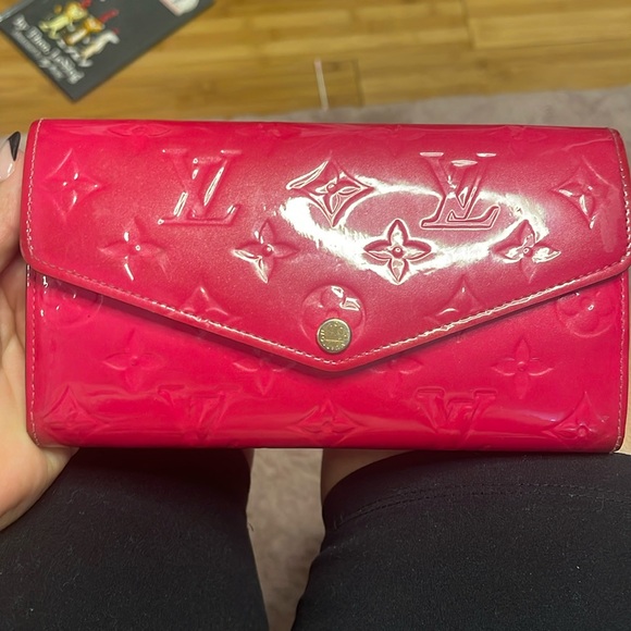 Louis Vuitton vernier wallet hot pink